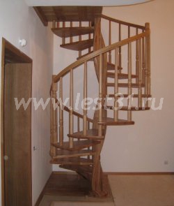 Винтовая лестница на мансарду 27-04